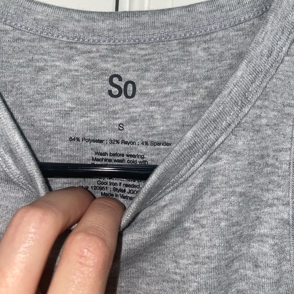 Dress - Picture 3 of 4